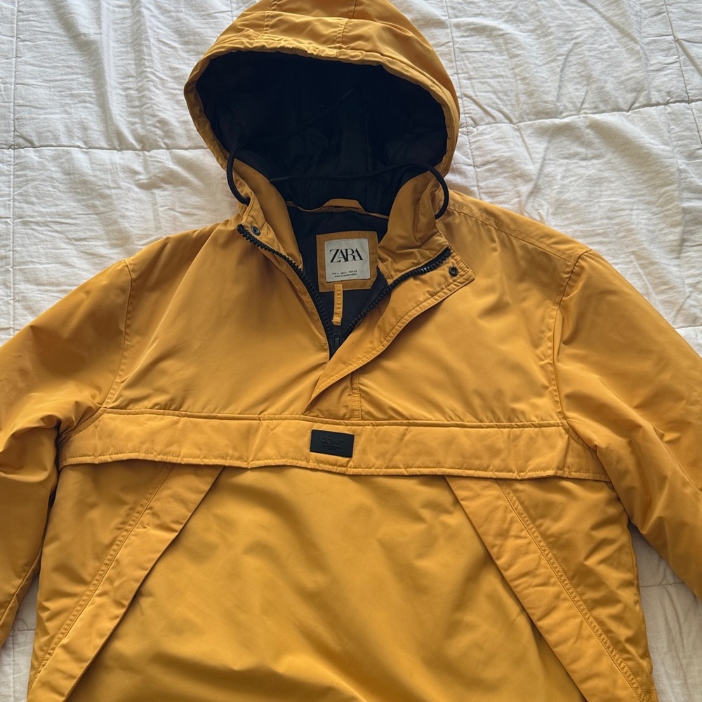 Zara Men's Mustard Hooded Windbreaker